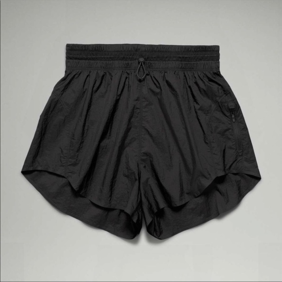 Lululemon Step Out High Rise Short 3" in Black Size 4 - Picture 1 of 8